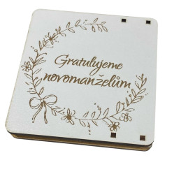 Dřevěná kapsa na peníze 10x10cm - Gratulujeme novomanželům.
