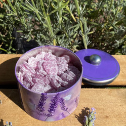 Esprit Provence Bonbónky v plechovce s příchutí levandule, 85g