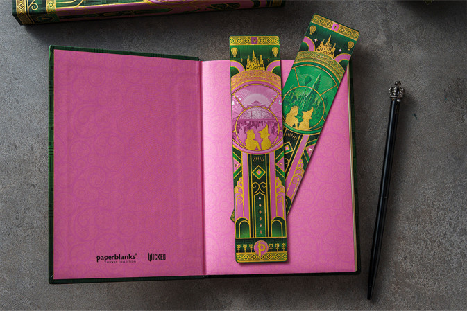detail Paperblanks ZÁLOŽKA - The Magic of Wicked / Wicked Collection
