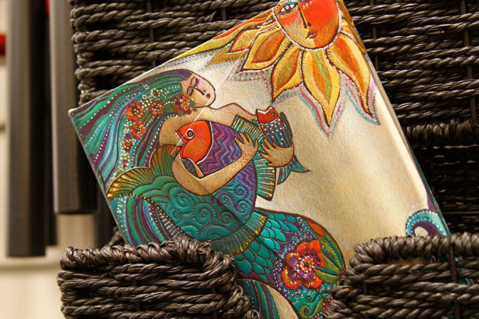 detail Paperblanks MIDI zápisník OCEAN SONG, linkovaný s klopou