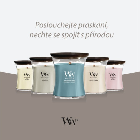 detail WoodWick CEDAR WOOD & OCEAN MOSS, malá svíčka 85g