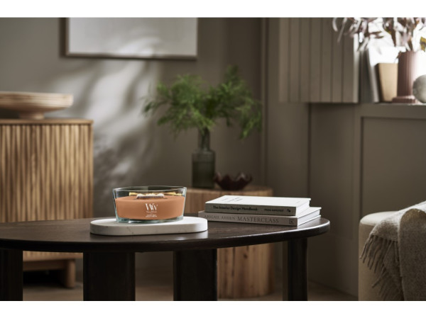 detail Vonná svíčka HAZELNUT ROAST, široký knot 453g