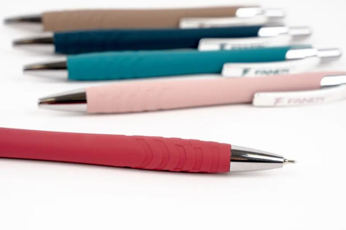 detail Fandy Pero kuličkové Elegant mix barev / 1ks