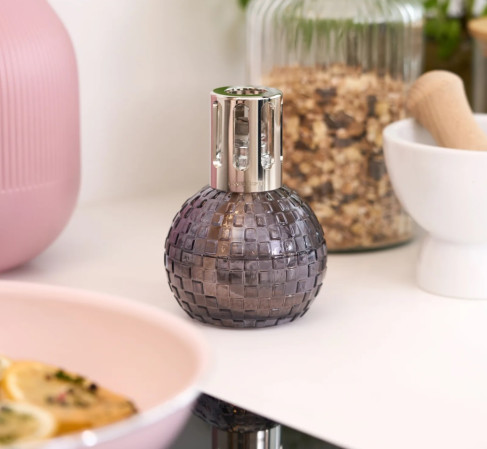 detail Maison Berger DISCO lampa GREY s vůní AMBER POWDER, 250ml