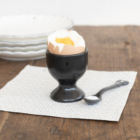 detail Bastion Collections EGG CUP in matt black, stojánek na vajíčko