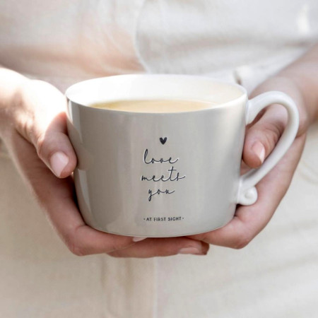 detail Bastion Collections Hrnek LOVE MEETS YOU in black/titane, 300ml