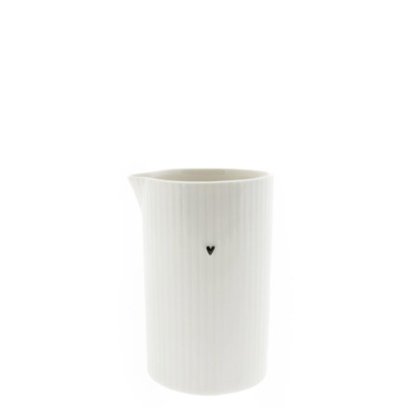 detail Bastion Collections Konvička JUG MILK with relief in black