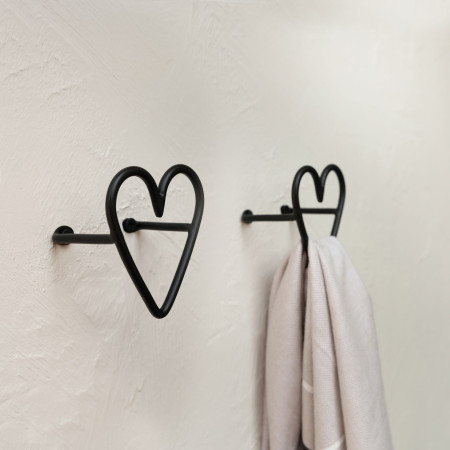detail Bastion Collections Háček HEART HOOK OPEN BLACK,