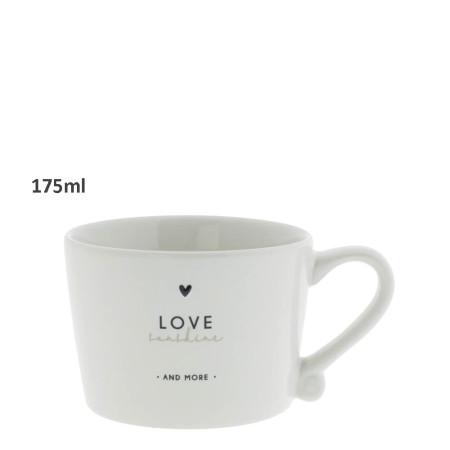 detail Bastion Collections Hrneček 175ml, podšálek 13cm, talířek 16cm RED HEART