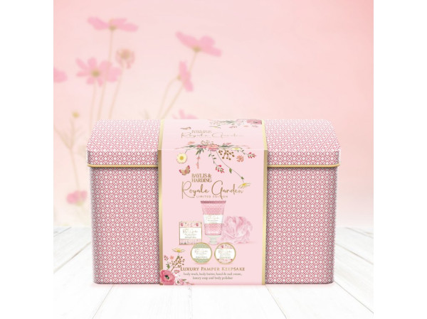 detail Baylis & Harding Sada péče o tělo v plechové dóze - Růže, Vlčí mák & Vanilka, 4k