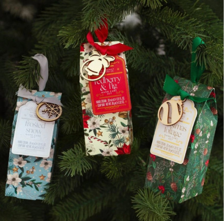 detail Somerset Toiletry Dárková sada péče o ruce FROSTED SNOW, 2dílná