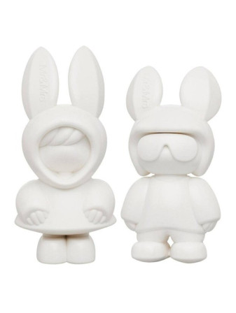 detail Mr&Mrs - ANDY & FRIDA- NEW CAR