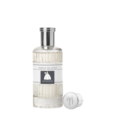 detail Mathilde M. - ANTOINETTE, textilní sprej 75 ml