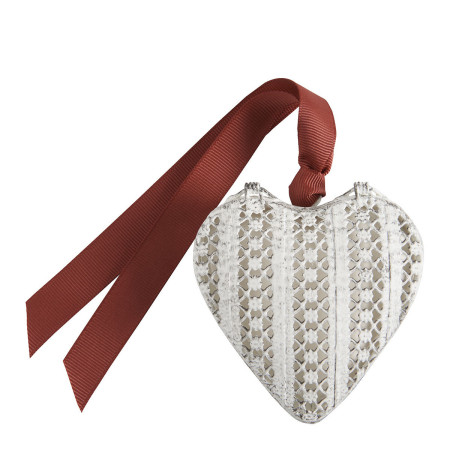 detail Mathilde M. - FRUITS DES BOIS, vonný jíl v kovovém srdíčku