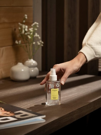 detail Millefiori Laundry Sprej na textil 100ml - Luce di Gardenia