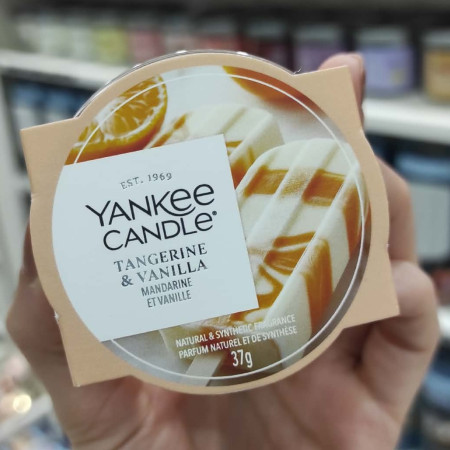 detail Yankee Candle Votivní svíčka ve skle 37g TANGERINE & VANILLA