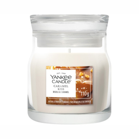 detail Yankee Candle CARAMEL KISS, signature malá svíčka 110 g