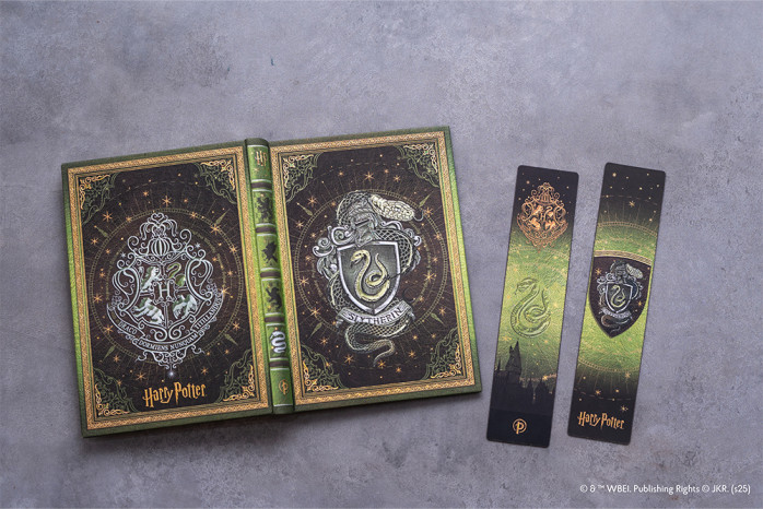 detail Paperblanks ZÁLOŽKA - ZMIJOZEL / Slytherin - Harry Potter