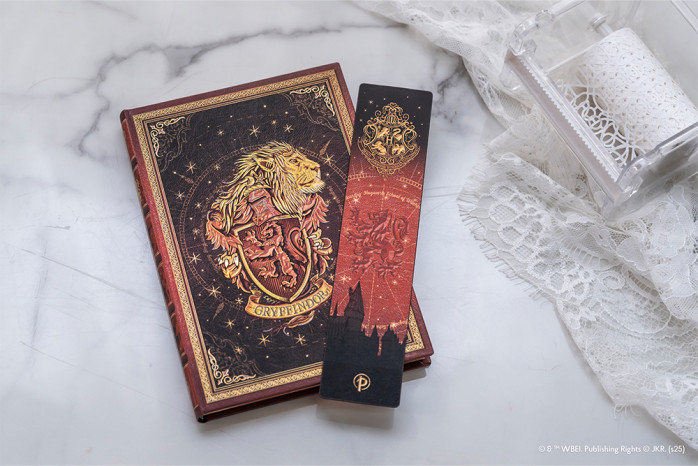 detail Paperblanks ZÁLOŽKA - NEBELVÍR / Gryffindor - Harry Potter