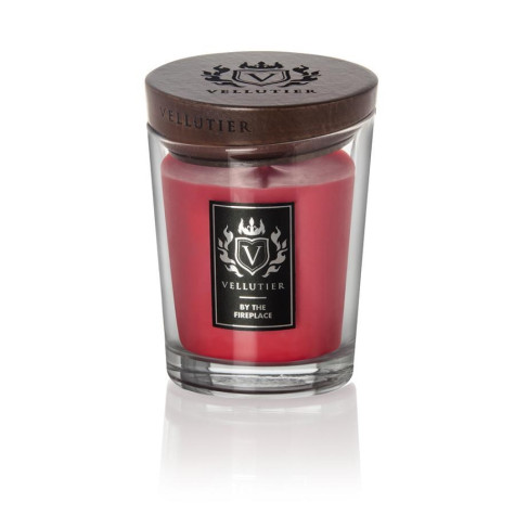 Vellutier BY THE FIREPLACE, střední svíčka 225 g