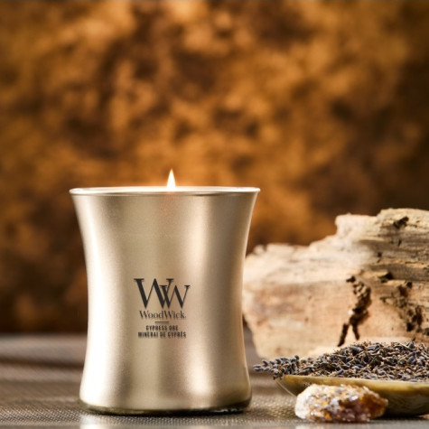 WoodWick CYPRESS ORE, střední svíčka 275g