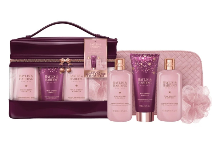 detail Baylis&Harding Wild Cherry & Vanilla Dárková sada v taštičce 6dílná