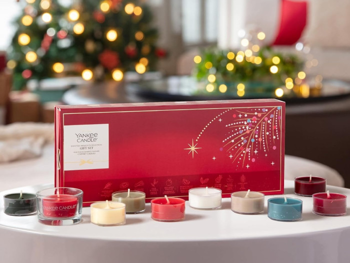 detail Yankee Candle Xmas 2026 Dárková sada čajových svíček a svícnu