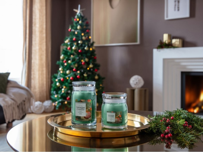 detail Yankee Candle Tree Trimming, signature velká 567g