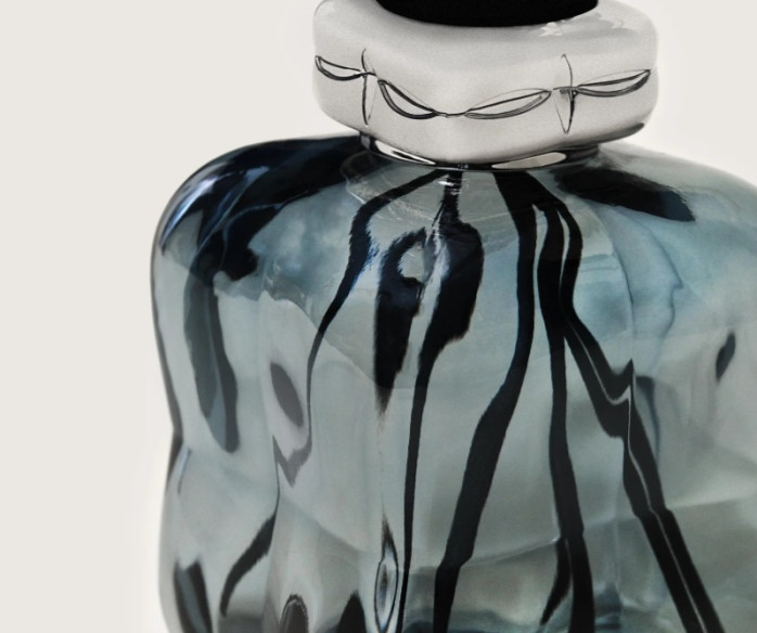 detail Maison Berger COSY BLUE, luxusní difuzér, náplň Cozy Musk 200ml