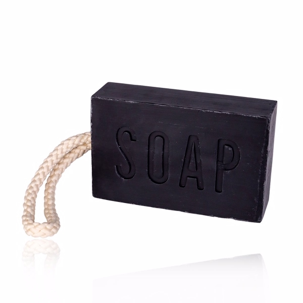detail Accentra Bath & Body Toolkit, černé mýdlo 200g na šňůrce