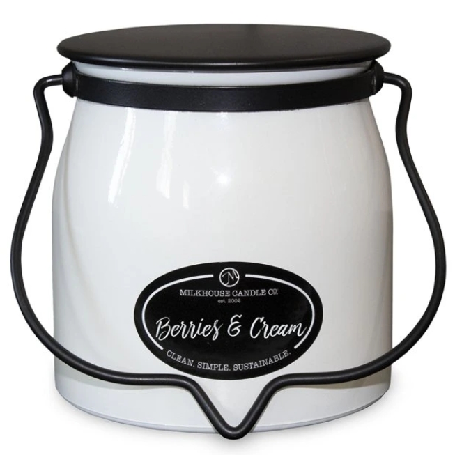 detail Vonná svíčka Milkhouse Candle BERRIES & CREAM 454g
