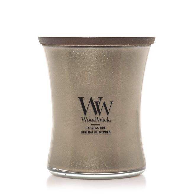 detail WoodWick CYPRESS ORE, střední svíčka 275g