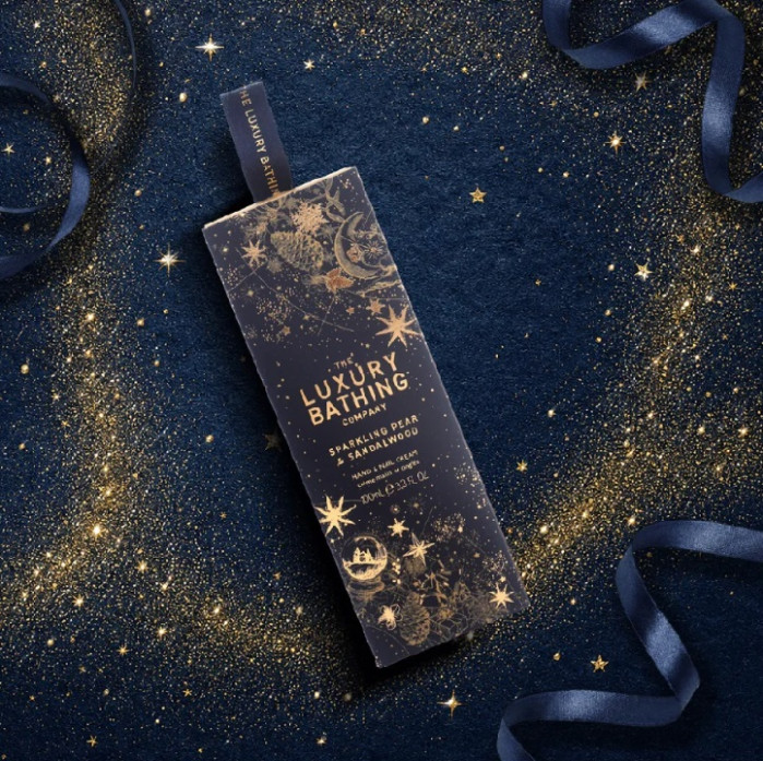 detail Grace Cole Pear & Sandalwood, krém na ruce 100ml v boxu