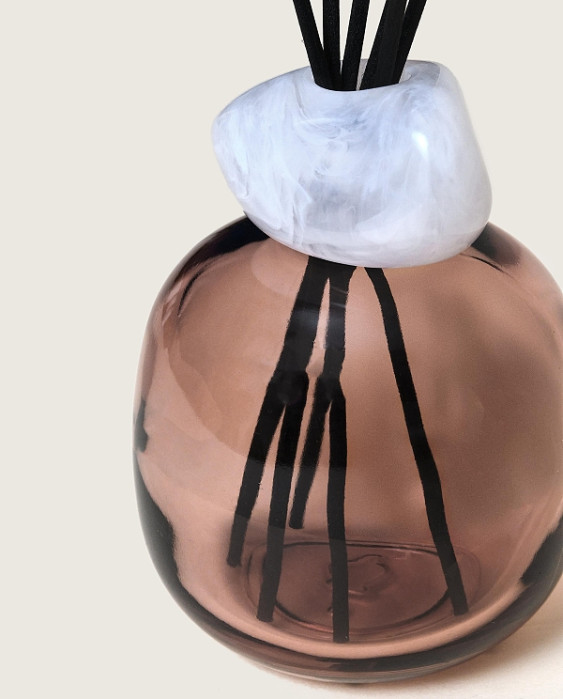 detail Maison Berger MINERAL difuzér 260ml s náplní Lady Flower 180ml