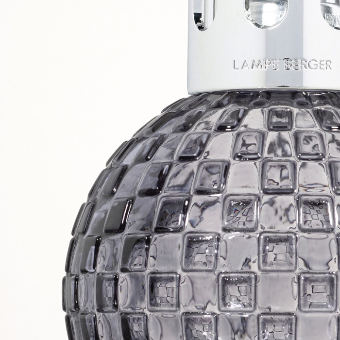 detail Maison Berger DISCO lampa GREY s vůní AMBER POWDER, 250ml