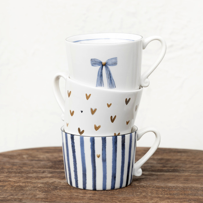 detail Bastion Collections Hrnek White/Little hearts in Brown in BC, 300ml
