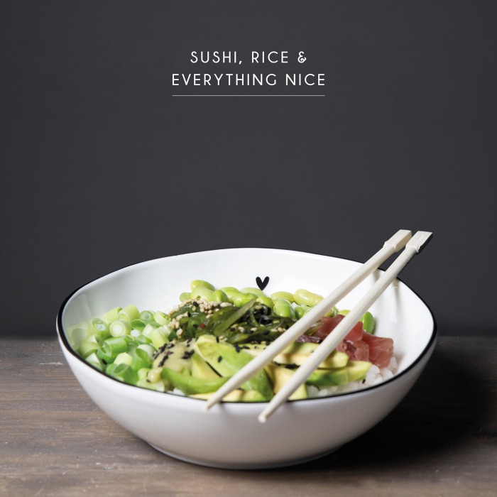 detail Bastion Collections Miska SUSHI BOWL heart in black 14x17x5cm