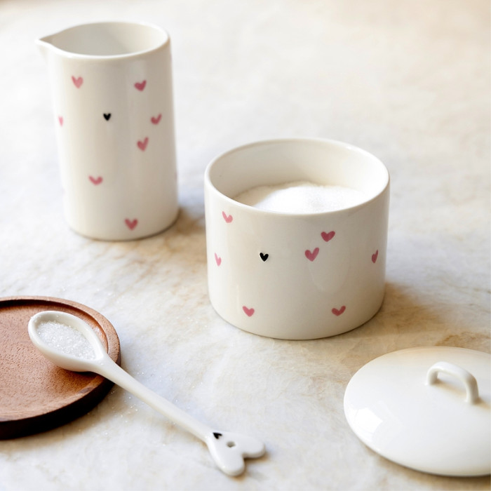 detail Bastion Collections Konvička Milk Jug White/Rose Little Hearts 6x10 cm