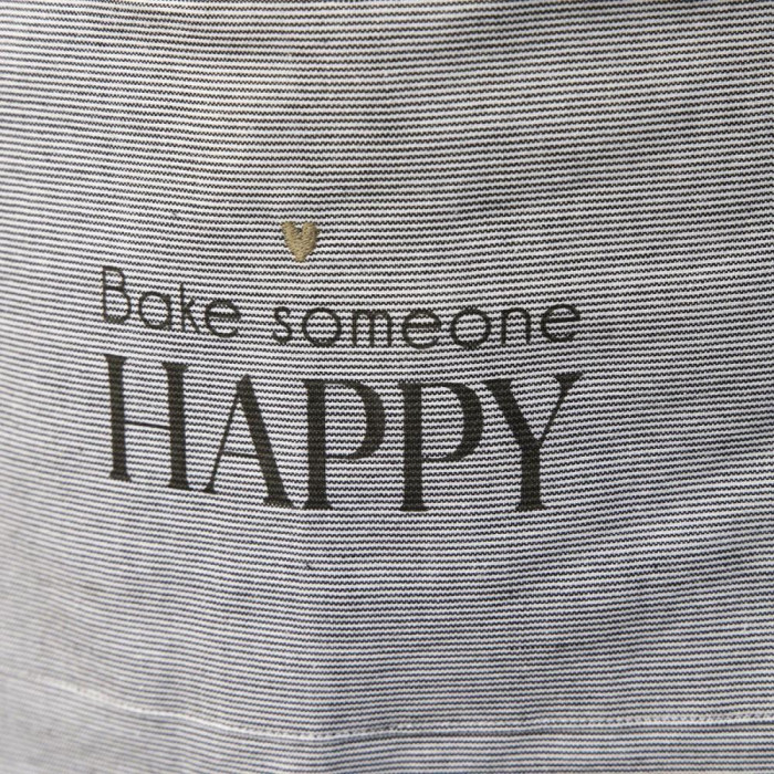 detail Bastion Collections ZÁSTĚRA - BAKE SOMEONE HAPPY