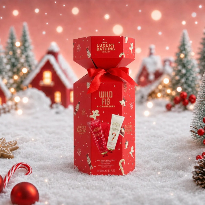 detail Grace Cole Wild Fig & Cranberry, dárková sada péče o tělo, 3dílná