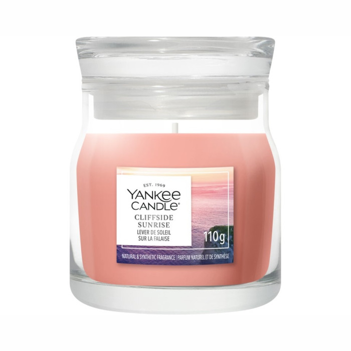 detail Yankee Candle Cliffside Sunrise, signature malá svíčka 110g