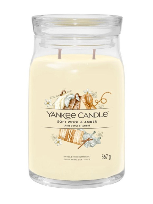 detail Yankee Candle Soft Wool & Amber, signature velká svíčka 567 g