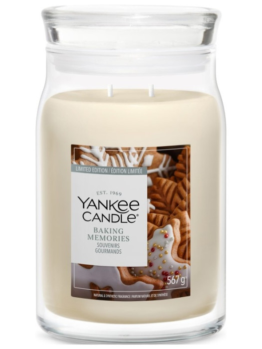 detail Yankee Candle Baking Memories, signature velká 567g