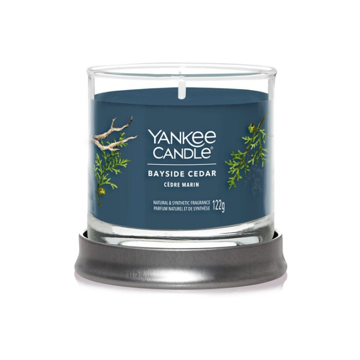 detail Yankee Candle BAYSIDE CEDAR, Signature tumbler malý 122 g