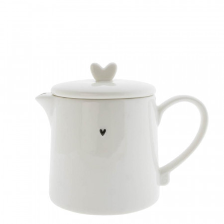 detail Bastion Collections Teapot Konvička WHITE with little heart in black