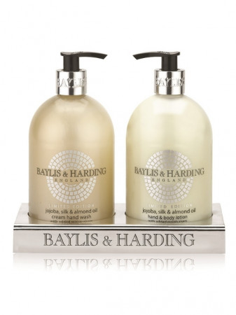 detail Baylis & Harding tekuté mýdlo + mléko na ruce JOJOBA,HEDVÁBÍ A MANDLOVÝ OLEJ,2x5
